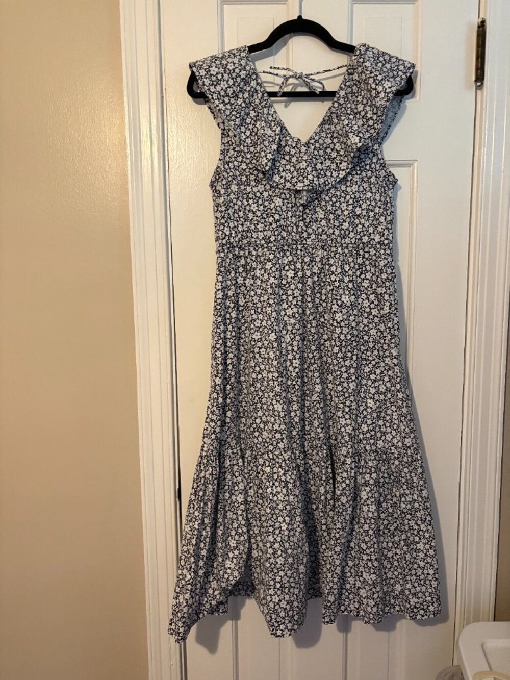 Summersalt Coastal Poplin Ruffle-Neck Midi Dress Navy Floral - S - Picture 4 of 9
